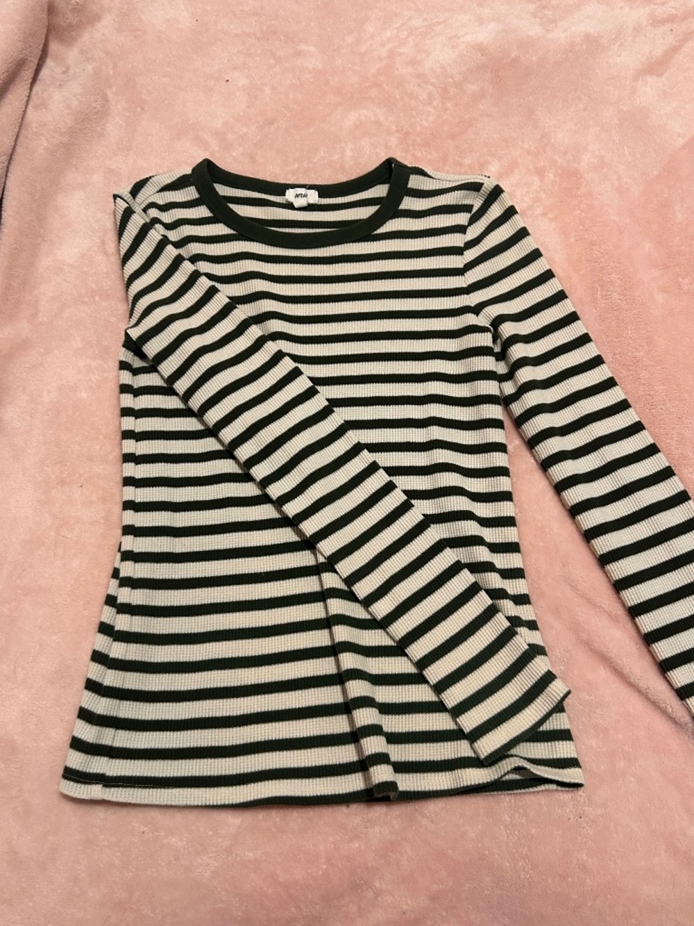 Aerie Long sleeve striped tee (Green stripes on white/cream)